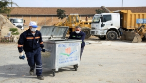 Akdeniz Belediyesi temizlik çalışanlarına koku tazminatı verecek 