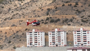 Ambulans helikopter Trabzon'daki entübe hasta için havalandı