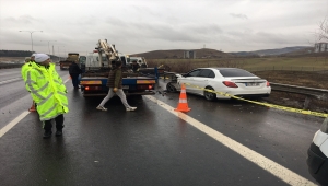 Ankara'da otomobilin çarptığı yol işçisi hayatını kaybetti