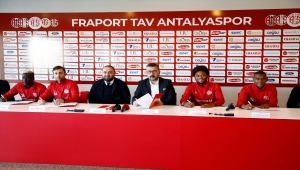 Antalyaspor, 4 yeni transfer için imza töreni düzenledi