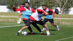Antalyaspor, Türkiye Kupası'ndaki Trabzonspor maçının hazırlıklarına başladı