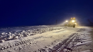 Ardahan'da kar ve tipi ulaşımı aksatıyor