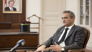 Bakan Özer, Öğretmenlik Meslek Kanunu yönetmelik taslağına ilişkin AA'ya açıklama yaptı: