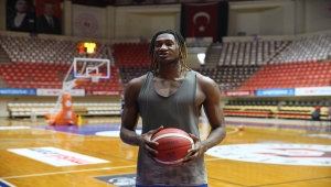 Basketbolun ribaund ve blok lideri Kaba kendine güveniyor