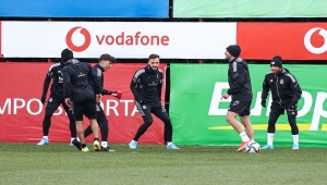Beşiktaş, Antalyaspor maçının hazırlıklarını sürdürdü