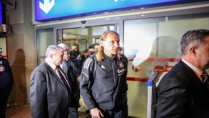 Beşiktaş kafilesi Adana'ya geldi