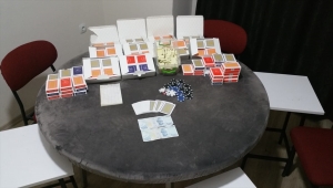 Bolu'da kahvehane ve ofiste kumar oynayan 12 kişiye para cezası