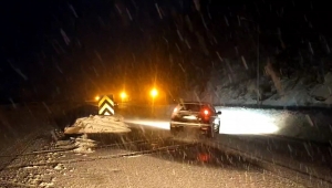 Bolu Dağı'nda kar yağışı etkisini gösteriyor
