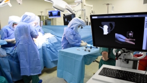 Bursa'da robotik cerrahiyle 100'ü aşkın ortopedi hastası sağlığına kavuştu