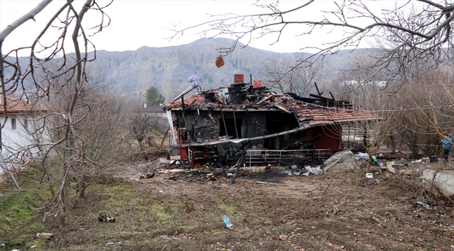Çankırı'da çıkan yangında misafir öldü, ev sahibi yaralandı