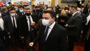 DEVA Partisi Genel Başkanı Babacan, partisinin Adana İl Kongresi'nde konuştu: