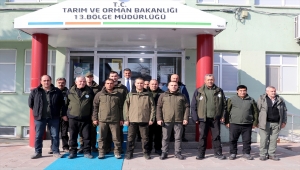 "Doğanın bekçileri" Doğu'da yaban hayatını korumak için karlı arazide iz sürüyor