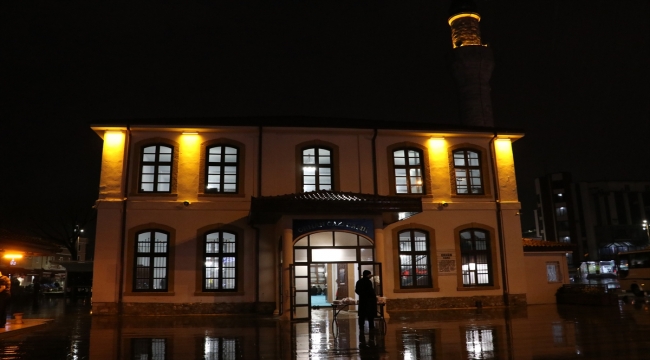 Doğu Marmara ve Batı Karadeniz'de Regaip Kandili dualarla idrak edildi