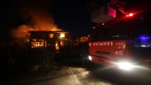 Düzce'de evde çıkan yangında bir kişi dumandan etkilendi