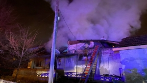 Düzce'de müstakil evde çıkan yangın söndürüldü