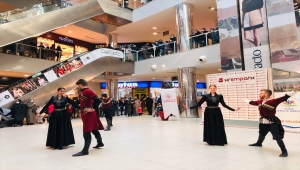 Düzce'de sosyal medya bağımlısı gençler, spor ve sanat etkinlikleriyle sosyalleşti