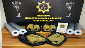 Erzurum'da duvar kağıdı rulosuyla uyuşturucu sevkiyatını polis önledi