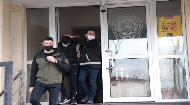 GÜNCELLEME 2 - Sakarya'da genç kadının tüfekle öldürülmesine ilişkin 1 şüpheli tutuklandı