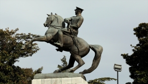 GÜNCELLEME - Samsun Valiliği: Atatürk anıtına urgan asılmasıyla ilgili 2 zanlı gözaltına alındı