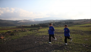 Güreşçi kuzenler, mesire alanında hazırlandıkları Dünya Şampiyonası'nda derece aldı