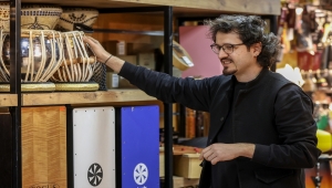 Hindistan'ın geleneksel enstrümanı "tabla"nın tınısını Anadolu'ya duyuruyor