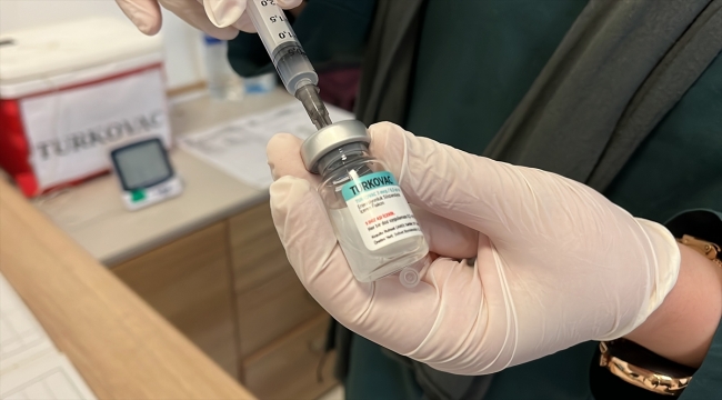 Isparta'da 1600 kişiye TURKOVAC aşısı yapıldı