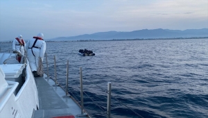 İzmir'de 76 düzensiz göçmen kurtarıldı