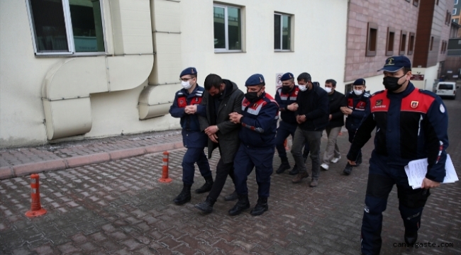Kayseri'de bağ evi hırsızlığı: 3 kişi yakalandı