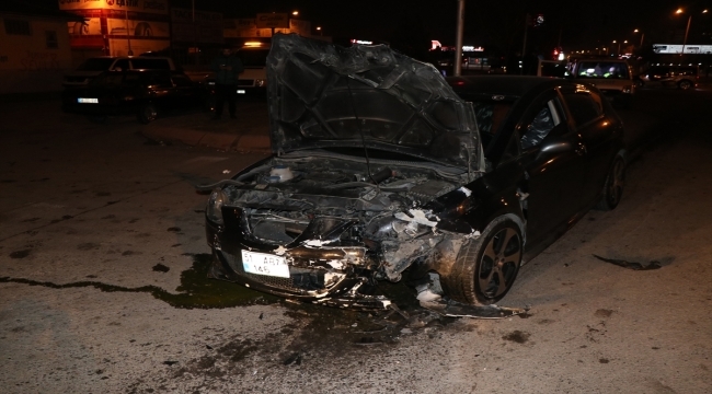 Kayseri'de zincirleme trafik kazası: 4 araç çarpıştı