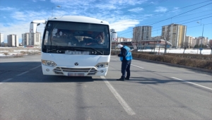 Kayseri zabıtasından servis araçlarına denetim 