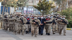 Kilis'te silahlı yaralama ve darp olaylarına karıştığı iddiasıyla 9 kişi yakalandı