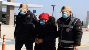 Manisa'da terör örgütüne yönelik operasyonda yakalanan 10 kişi adliyeye sevk edildi