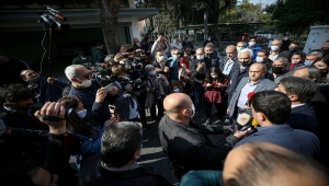 Mersin'de yerel gazete bürosuna yumurtalı ve boyalı saldırıya tepki