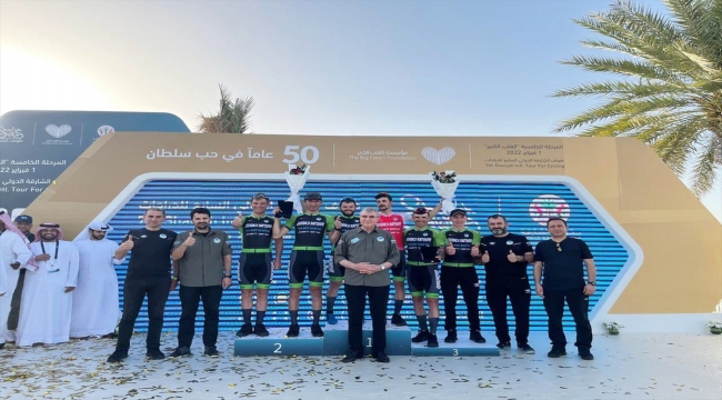 Milli bisikletçiler, Uluslararası Dubai Turu'nda podyuma çıktı