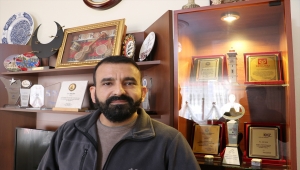 Oyuncu ve müzisyen Adil Şan Suriye Türkmenlerini sanatıyla temsil ediyor