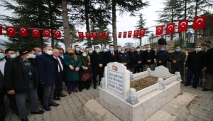 Şampiyon güreşçi Hüseyin Akbaş, Tokat'taki mezarı başında anıldı