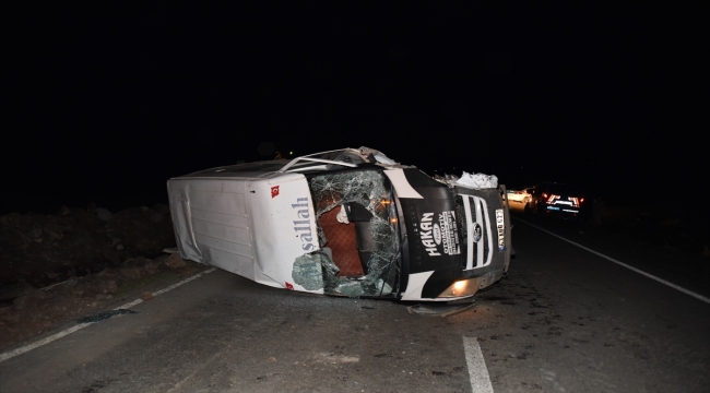 Şanlıurfa'daki trafik kazasında 13 kişi yaralandı