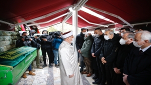 Savunma Sanayii Başkanı Demir'in ağabeyinin cenazesi toprağa verildi