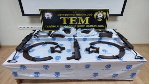 Siirt'te moloz yığınları altına gizlenmiş silah ve mühimmat bulundu