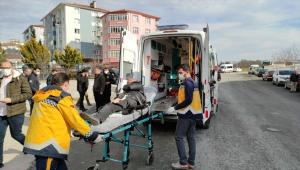 Tekirdağ'da adliye önünde çıkan kavgada 1 kişi silahla yaralandı