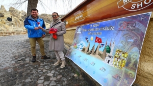 Turist rehberleri, Kapadokya'da ziyaretçileri çiçekle karşıladı
