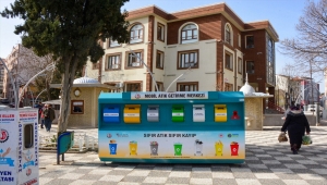 Uşak Belediyesi 8 mahallede "Mobil Atık Getirme Merkezi" oluşturdu