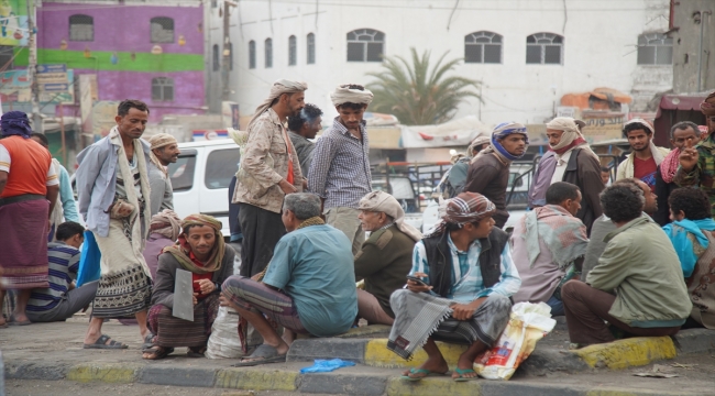 Yemenli gündelik işçiler, açlıkla mücadele ediyor