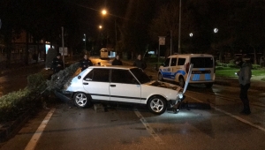 Adana'da uygulamadan kaçan şüphelilerin aracı kazalı halde bulundu