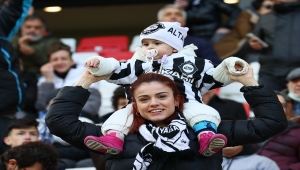 Altay, Yeni Malatyaspor'u yenerek puanını 29'a çıkardı