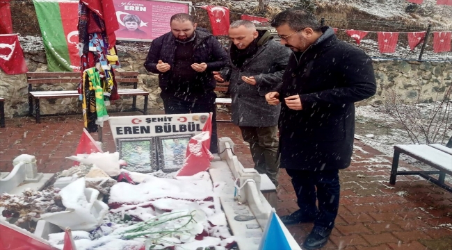 Antalyaspor'dan şehit Eren Bülbül ile Özkan Sümer'in mezarlarına ziyaret