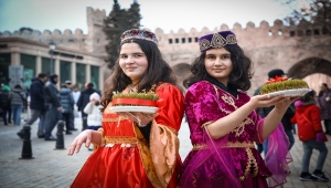 Azerbaycan'da Nevruz kutlanıyor