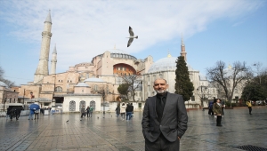 Babasını terör saldırısında kaybeden Nabi'den Ayasofya-i Kebir Camii'ne ziyaret