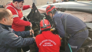 Balıkesir'de zincirleme trafik kazasında 4 kişi yaralandı