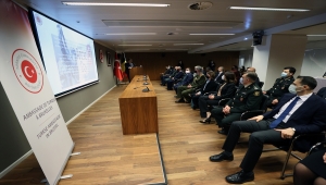 Brüksel'de Çanakkale Deniz Zaferi'nin 107. yıl dönümü dolayısıyla tören düzenlendi